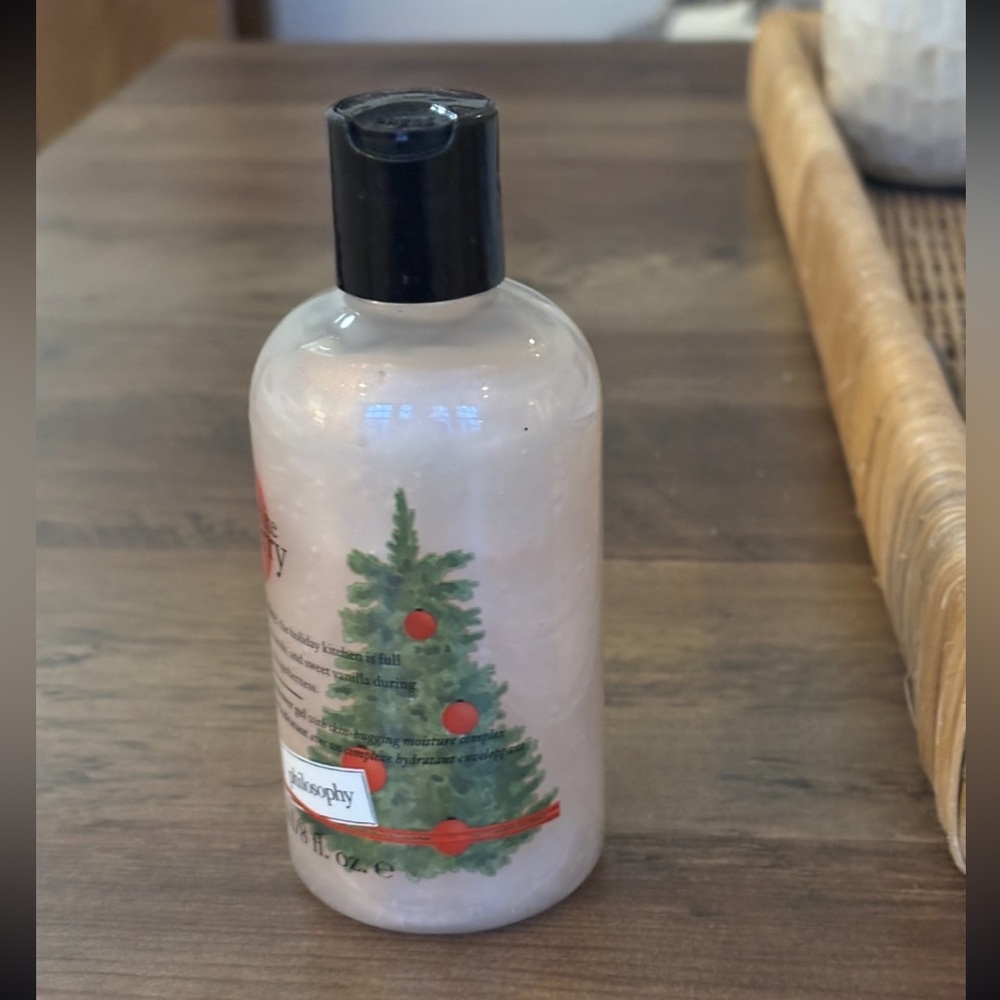 NWT Philosophy White
Cherry Hydrating
Shower Gel - 8 oz